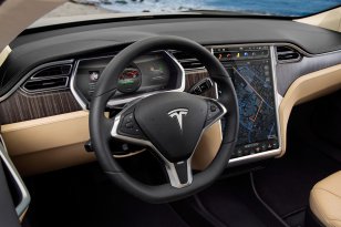 Tesla Model S 2013