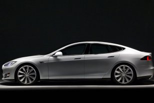 Tesla Model S 2013