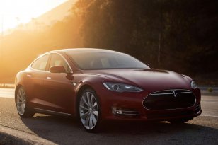 Tesla Model S 2013