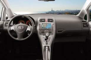 Toyota Auris 2007 - 2010