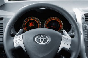 Toyota Auris 2007 - 2010