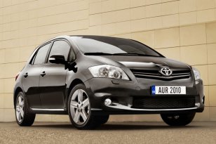 Toyota Auris 2010 - 2013