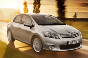 Toyota Auris 2010 - 2013