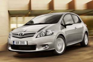 Toyota Auris 2010 - 2013