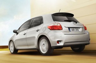 Toyota Auris 2010 - 2013