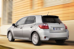 Toyota Auris 2010 - 2013
