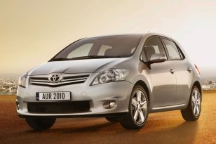 Toyota Auris 2010 - 2013