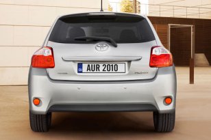 Toyota Auris 2010 - 2013