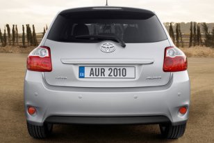 Toyota Auris 2010 - 2013