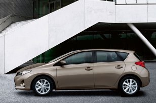 Toyota Auris 2013