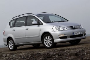 Toyota Avensis Verso