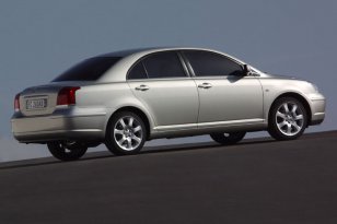 Toyota Avensis 2003 - 2006