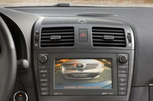 Toyota Avensis 2009 - 2012