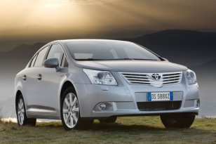 Toyota Avensis 2009 - 2012