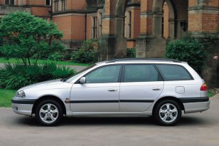 Toyota Avensis 2000 - 2003