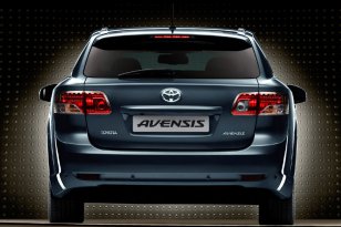 Toyota Avensis 2009 - 2012