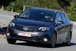 Toyota Avensis 2012