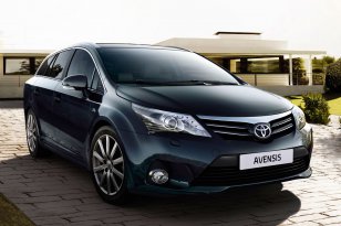 Toyota Avensis 2012