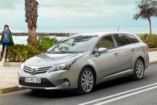 Toyota Avensis 2012