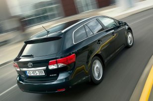Toyota Avensis 2012