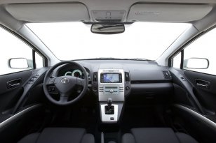 Toyota Corolla Verso 2004 - 2007