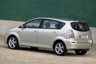 Toyota Corolla Verso 2004 - 2007
