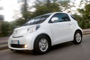Toyota iQ 2009 - 2015
