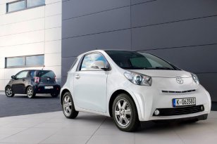 Toyota iQ 2009 - 2015