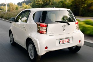 Toyota iQ 2009 - 2015
