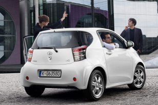 Toyota iQ 2009 - 2015