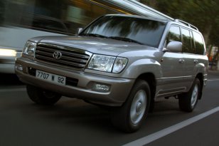 Toyota Land Cruiser 100 2002 - 2007