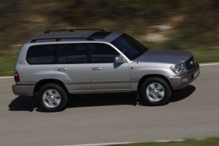 Toyota Land Cruiser 100 2002 - 2007