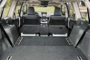 Toyota Land Cruiser 2010 - 2013