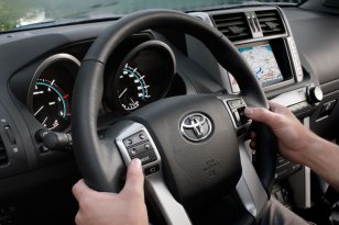 Toyota Land Cruiser 2010 - 2013