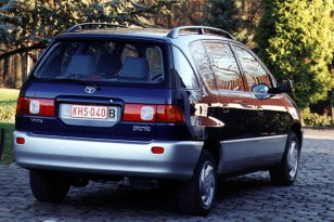 Toyota Picnic 1996 - 2001