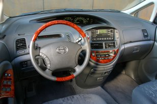 Toyota Previa 2003 - 2005