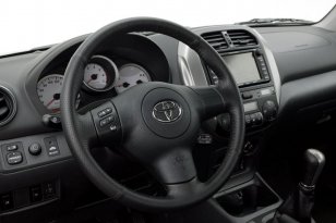 Toyota RAV4 2003 - 2006