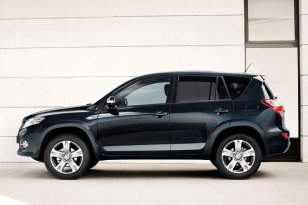 Toyota RAV4 2010 - 2013