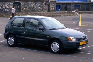 Toyota Starlet 1996 - 1999