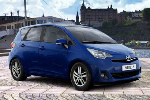 Toyota Verso-S 2011