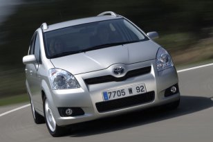 Toyota Verso 2007 - 2009