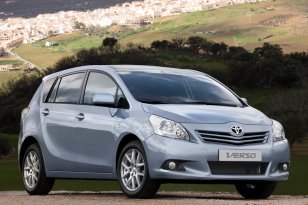 Toyota Verso 2009 - 2013