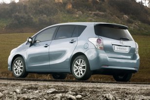 Toyota Verso 2009 - 2013