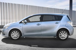 Toyota Verso 2009 - 2013