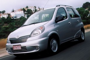 Toyota Yaris Verso 