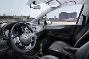Toyota Yaris 2011 - 2014