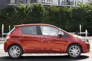 Toyota Yaris 2011 - 2014