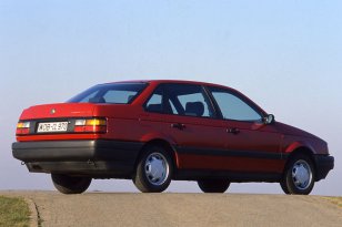 Volkswagen Passat 1988 - 1993