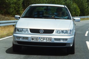 Volkswagen Passat 1993 - 1996
