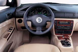 Volkswagen Passat 1996 - 2000